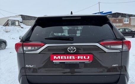 Toyota RAV4, 2019 год, 4 100 000 рублей, 6 фотография