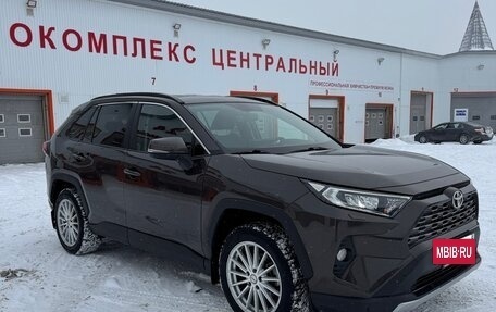 Toyota RAV4, 2019 год, 4 100 000 рублей, 8 фотография