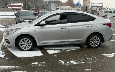 Hyundai Solaris II рестайлинг, 2018 год, 1 290 000 рублей, 2 фотография