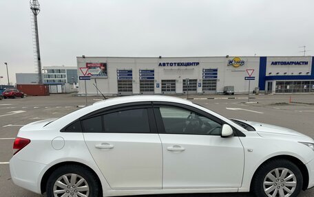 Chevrolet Cruze II, 2011 год, 680 000 рублей, 6 фотография