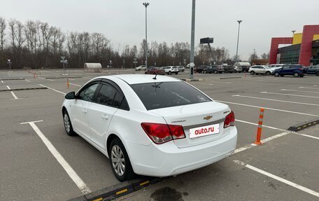 Chevrolet Cruze II, 2011 год, 680 000 рублей, 3 фотография