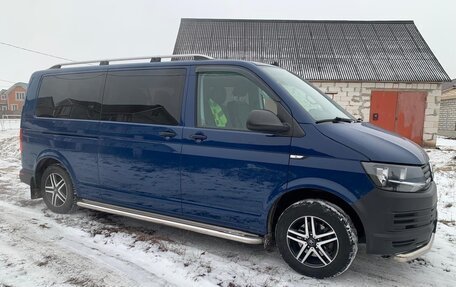 Volkswagen Caravelle T6 рестайлинг, 2019 год, 4 100 000 рублей, 2 фотография