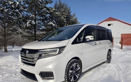 Honda Stepwgn IV, 2021 год, 2 100 000 рублей, 1 фотография