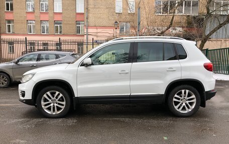 Volkswagen Tiguan I, 2015 год, 1 790 000 рублей, 2 фотография