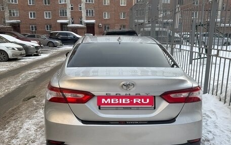 Toyota Camry, 2018 год, 3 100 000 рублей, 2 фотография