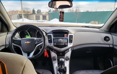 Chevrolet Cruze II, 2012 год, 800 000 рублей, 15 фотография