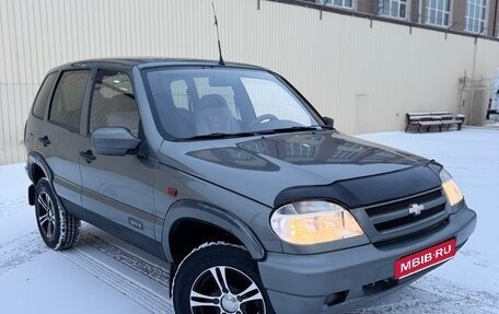 Chevrolet Niva I рестайлинг, 2006 год, 379 000 рублей, 1 фотография