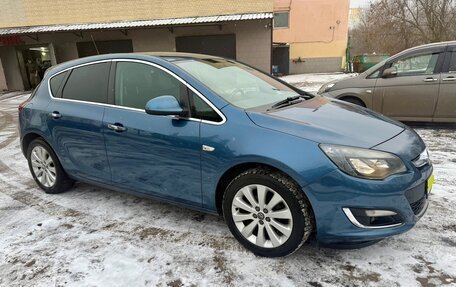 Opel Astra J, 2013 год, 950 000 рублей, 3 фотография