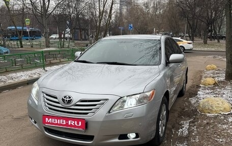 Toyota Camry, 2007 год, 1 350 000 рублей, 2 фотография