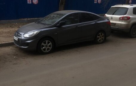 Hyundai Solaris II рестайлинг, 2011 год, 565 000 рублей, 5 фотография