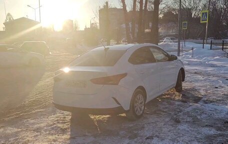 Hyundai Solaris II рестайлинг, 2021 год, 1 250 000 рублей, 2 фотография