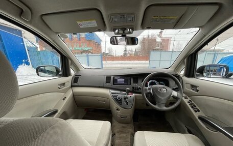 Toyota ISis I, 2013 год, 1 050 000 рублей, 6 фотография