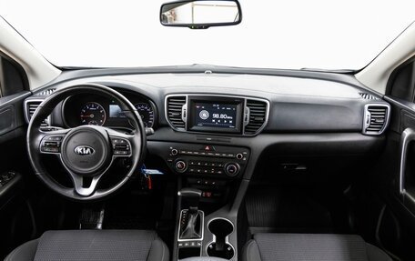 KIA Sportage IV рестайлинг, 2018 год, 2 398 000 рублей, 13 фотография