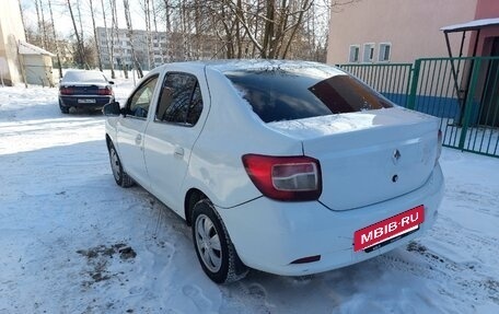 Renault Logan II, 2016 год, 435 000 рублей, 2 фотография