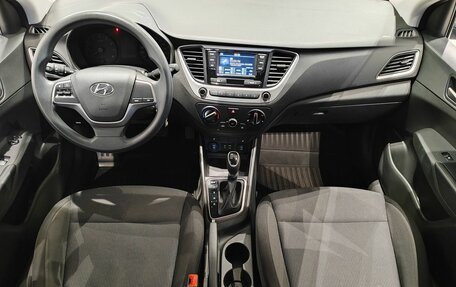 Hyundai Solaris II рестайлинг, 2017 год, 1 459 000 рублей, 10 фотография