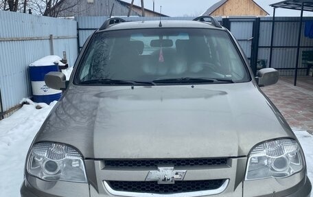 Chevrolet Niva I рестайлинг, 2011 год, 520 000 рублей, 4 фотография