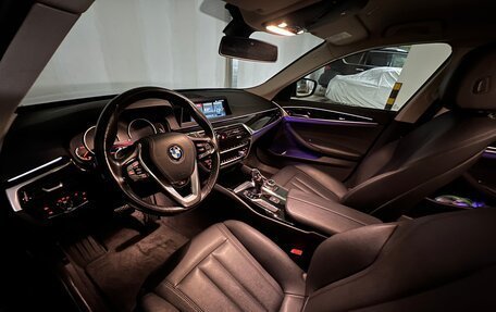 BMW 5 серия, 2018 год, 3 500 000 рублей, 10 фотография