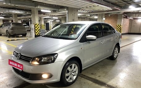 Volkswagen Polo VI (EU Market), 2013 год, 840 000 рублей, 2 фотография