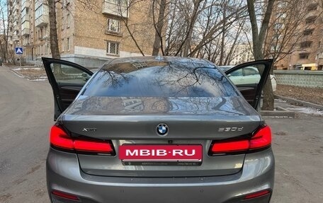 BMW 5 серия, 2018 год, 5 100 000 рублей, 3 фотография