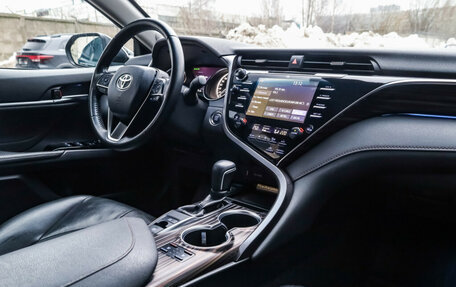 Toyota Camry, 2019 год, 3 570 000 рублей, 12 фотография