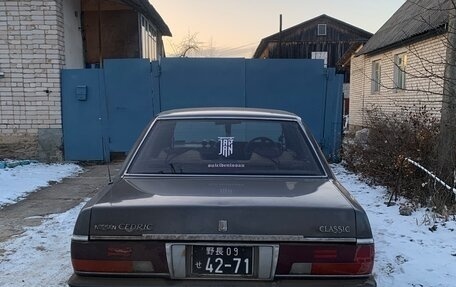 Nissan Cedric VII, 2000 год, 450 000 рублей, 2 фотография