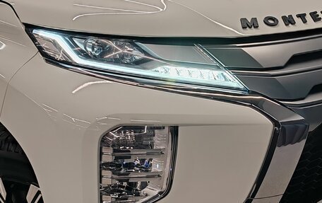 Mitsubishi Montero Sport, 2023 год, 5 800 000 рублей, 28 фотография