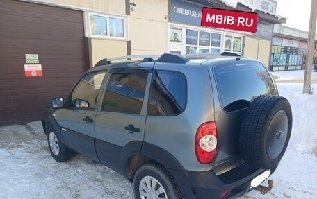 Chevrolet Niva I рестайлинг, 2012 год, 530 000 рублей, 3 фотография