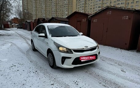 KIA Rio IV, 2019 год, 915 000 рублей, 8 фотография