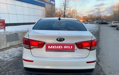 KIA Rio III рестайлинг, 2017 год, 750 000 рублей, 5 фотография