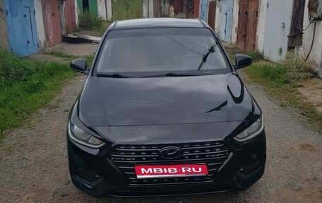 Hyundai Solaris II рестайлинг, 2017 год, 1 275 000 рублей, 1 фотография