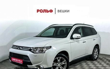 Mitsubishi Outlander III рестайлинг 3, 2013 год, 1 399 000 рублей, 1 фотография