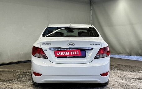 Hyundai Solaris II рестайлинг, 2011 год, 700 000 рублей, 7 фотография