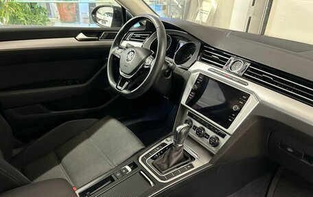 Volkswagen Passat B8 рестайлинг, 2019 год, 2 750 000 рублей, 10 фотография