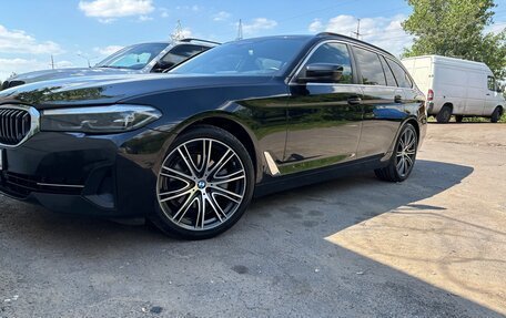 BMW 5 серия, 2020 год, 3 790 000 рублей, 20 фотография