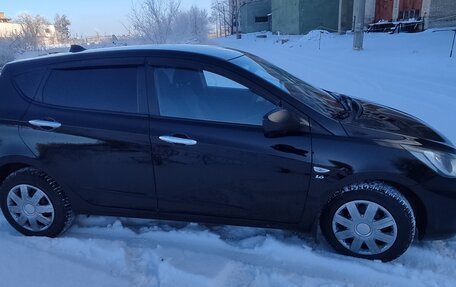 Hyundai Solaris II рестайлинг, 2013 год, 729 000 рублей, 12 фотография