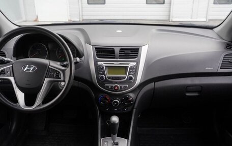 Hyundai Solaris II рестайлинг, 2013 год, 1 100 000 рублей, 14 фотография