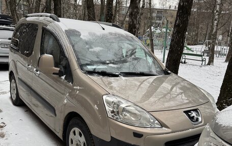 Peugeot Partner II рестайлинг 2, 2010 год, 725 000 рублей, 2 фотография