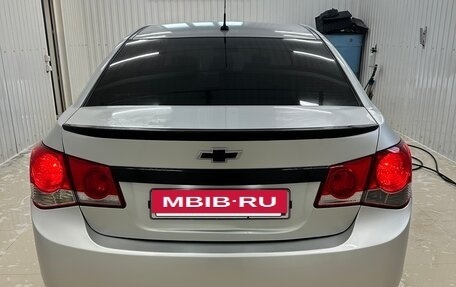 Chevrolet Cruze II, 2010 год, 800 000 рублей, 4 фотография