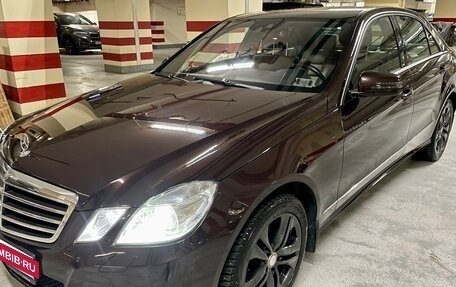 Mercedes-Benz E-Класс, 2010 год, 2 250 000 рублей, 6 фотография