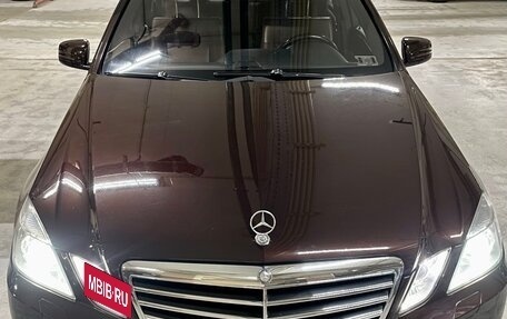 Mercedes-Benz E-Класс, 2010 год, 2 250 000 рублей, 8 фотография