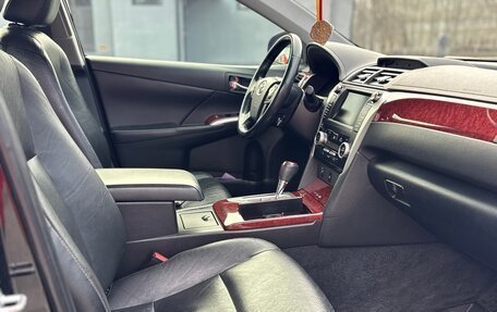 Toyota Camry, 2014 год, 2 250 000 рублей, 16 фотография