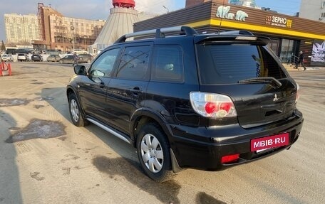 Mitsubishi Outlander III рестайлинг 3, 2007 год, 1 150 000 рублей, 4 фотография