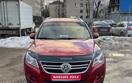 Volkswagen Tiguan I, 2011 год, 1 180 000 рублей, 2 фотография