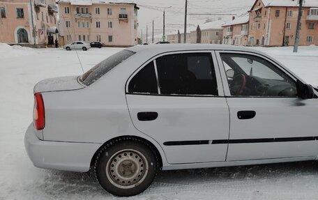 Hyundai Accent II, 2004 год, 380 000 рублей, 2 фотография