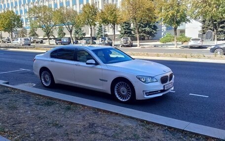 BMW 7 серия, 2013 год, 2 800 000 рублей, 9 фотография