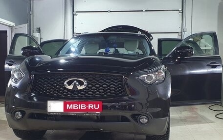 Infiniti FX II, 2011 год, 1 999 000 рублей, 4 фотография