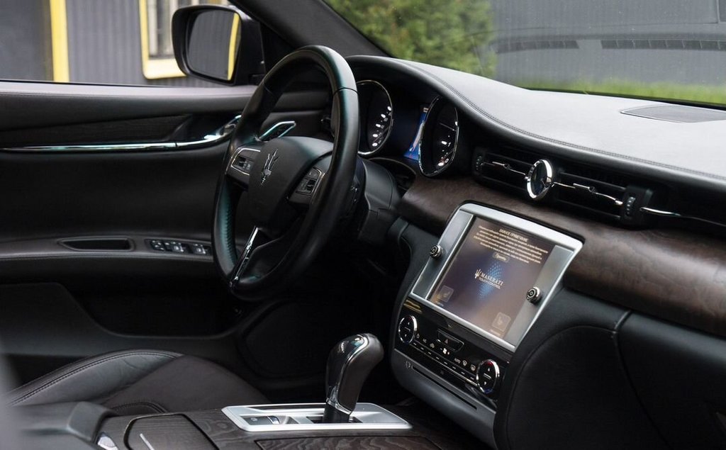 Maserati Quattroporte VI, 2015 год, 3 100 000 рублей, 20 фотография