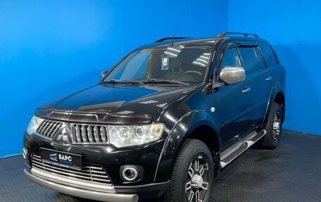 Mitsubishi Pajero Sport II рестайлинг, 2013 год, 2 140 000 рублей, 2 фотография