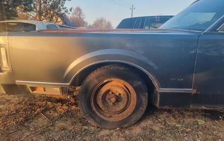 Lincoln Town Car II, 1988 год, 1 700 000 рублей, 11 фотография