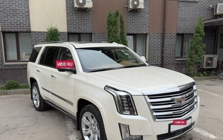 Cadillac Escalade IV, 2015 год, 3 620 500 рублей, 2 фотография